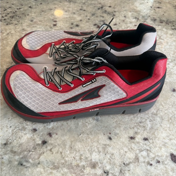 Altra Men's Red and gray instinct 3.5 innerfle size 12.5 - Picture 3 of 7